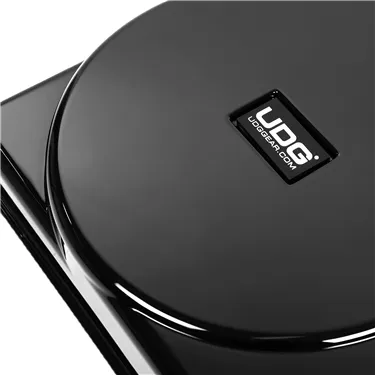 UDG Ultimate Turntable Equipment Cover Black (U94115BL) — крупний план