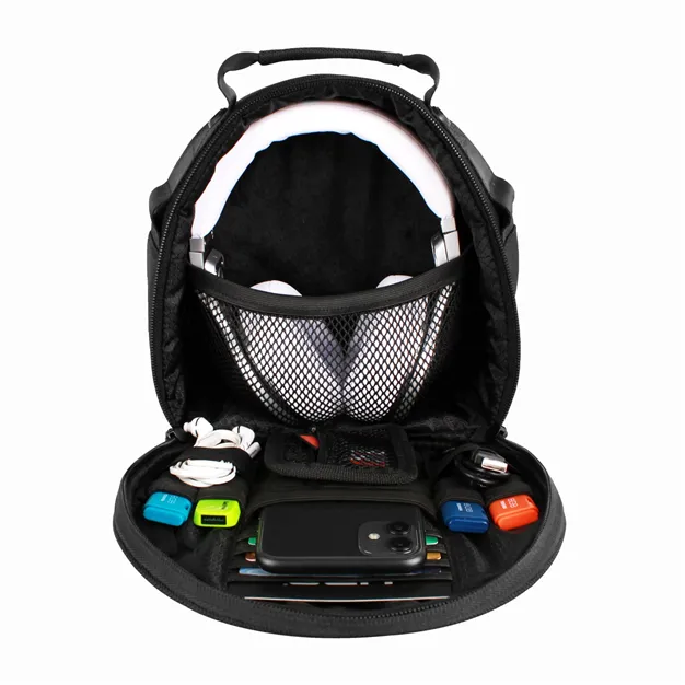 Сумка для навушників UDG Ultimate DIGI Headphone Bag U9950BL — приклад розміщення, вміст не входить