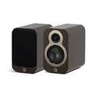 Полична акустична система Q Acoustics 3010c, горіх Claro Walnut — загальний вигляд пари