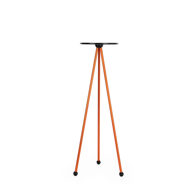Trettitre Side Table — загальний вигляд