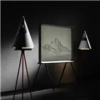 Trettitre Side Table — приклад встановлення, акустика не входить до комплекту