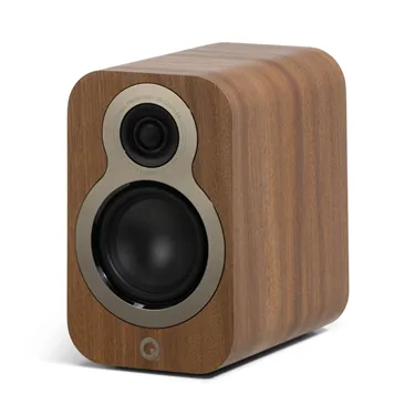 Q Acoustics 3010c, Pin Oak — вигляд під кутом