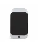 Q Acoustics 3020c, сатиновий білий — вигляд із захисною решіткою