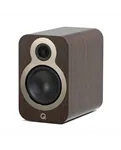 Q Acoustics 3020c, Claro Walnut — вигляд під кутом