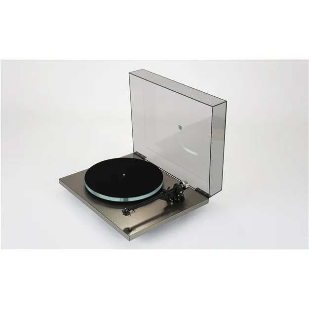 Rega Planar 6 RS Edition Nd9, шліфований алюміній — вигляд під кутом