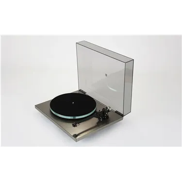 Rega Planar 6 RS Edition Nd9, шліфований алюміній — вигляд під кутом