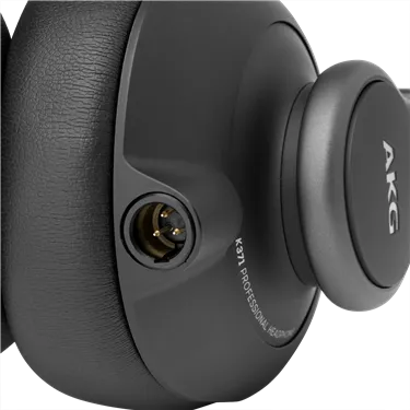 AKG K371 — роз’єми та підключення
