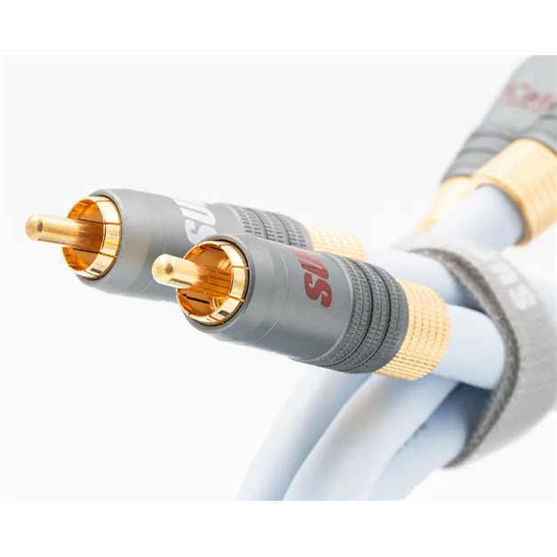 Supra XL Annorum Interconnect RCA 0.8 m Ice Blue — роз’єми великим планом