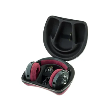 Focal Clear Mg Professional - навушники у футлярі