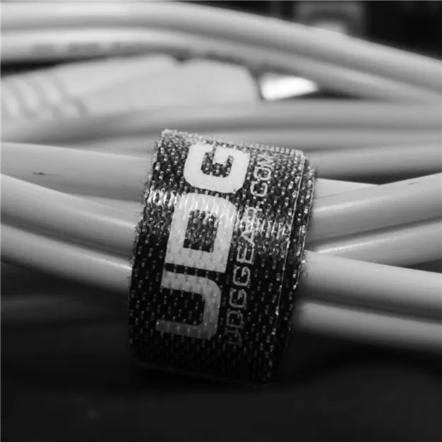 Комплект аудіокабелів UDG U97002WH Jack 6,35 мм — Jack 6,35 мм, 1,5 м, білий — Стяжка кабелю