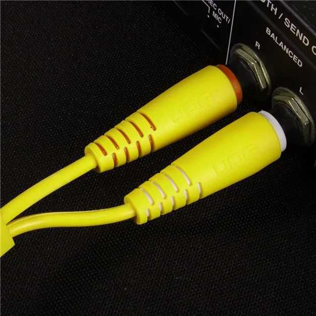 Комплект аудіокабелів UDG U97004YL Jack 6,35 мм — Jack 6,35 мм, 3 м, жовтий — Приклад використання, додаткове обладнання не вход