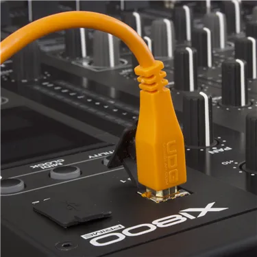USB-кабель UDG U95002OR USB-A — USB-B, 2 м, помаранчевий — Приклад використання, додаткове обладнання не входить до комплекту