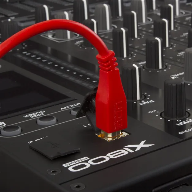 USB-кабель UDG U95001RD USB-A — USB-B, 1 м, червоний — Приклад використання, додаткове обладнання не входить до комплекту