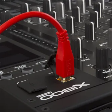 USB-кабель UDG U95001RD USB-A — USB-B, 1 м, червоний — Приклад використання, додаткове обладнання не входить до комплекту