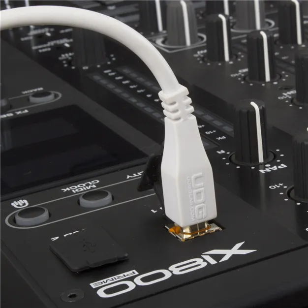 USB-кабель UDG U95001WH USB-A — USB-B, 1 м, білий — Приклад використання, додаткове обладнання не входить до комплекту