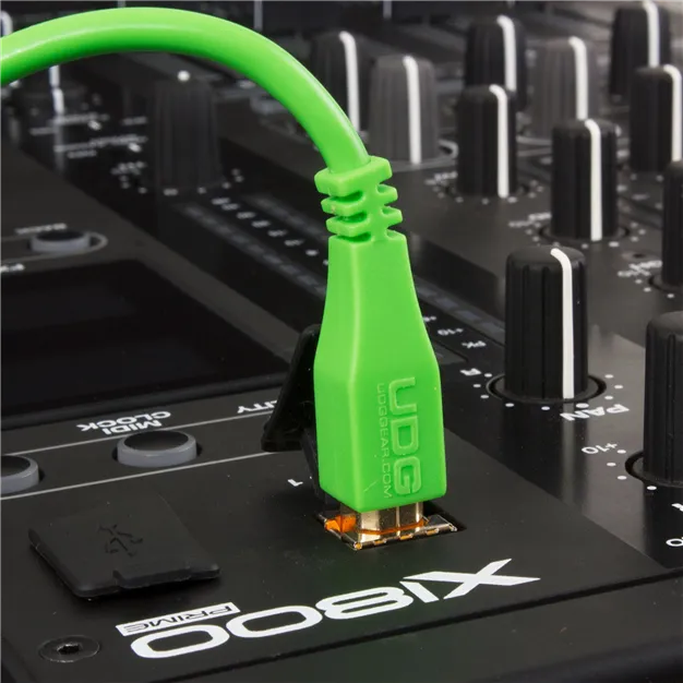 USB-кабель UDG U96001GR USB-C — USB-B, 1,5 м, зелений — Приклад використання, додаткове обладнання не входить до комплекту