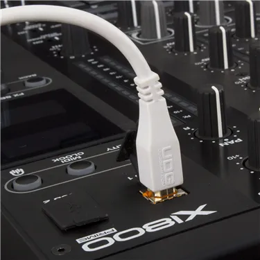 USB-кабель UDG U96001WH USB-C — USB-B, 1,5 м, білий — Приклад використання, додаткове обладнання не входить до комплекту