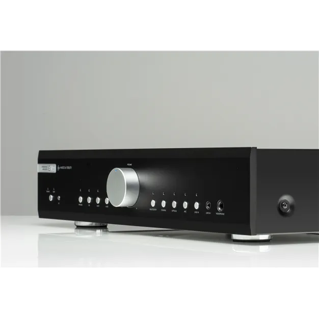 Musical Fidelity B1xi Black — вигляд під кутом