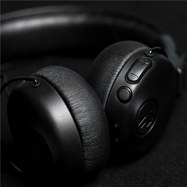 JLab Studio ANC Wireless Black — Кнопки керування
