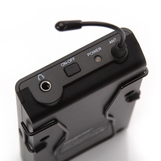 Компактна система персонального моніторингу Takstar WPM-200 In Ear Компактна система персонального моніторингу Takstar WPM-200 In Ear