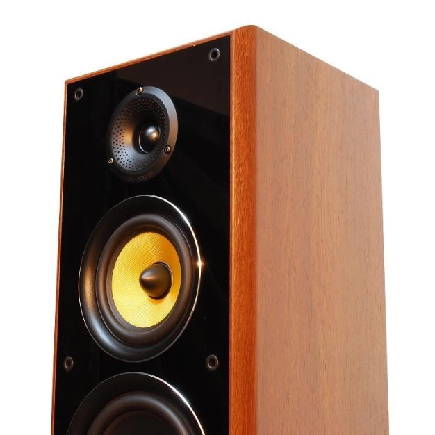 Комплект акустики Taga Harmony TAV-606 v.3 Set Walnut
