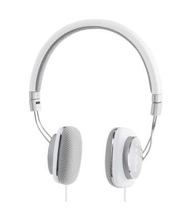 Bowers & Wilkins P3