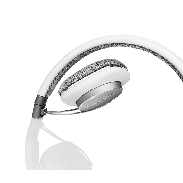 Bowers & Wilkins P3