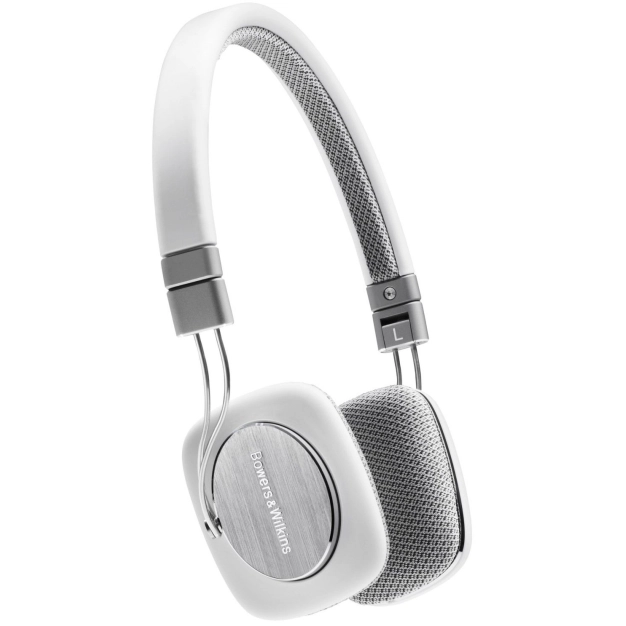 Bowers & Wilkins P3