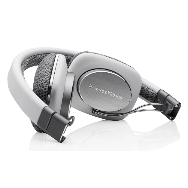 Bowers & Wilkins P3