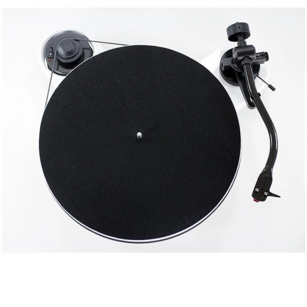 Вініловий програвач PRO-JECT RPM 1 CARBON (n/c) Вініловий програвач PRO-JECT RPM 1 CARBON (n/c)