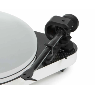Вініловий програвач Pro-Ject RPM 5 Carbon (2M Silver)