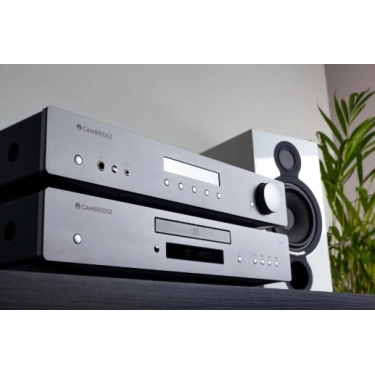 Інтегральний підсилювач Cambridge Audio AXA35