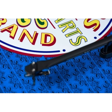Pro-Ject ESSENTIAL III OM10 Special Edition: Sgt. Pepper