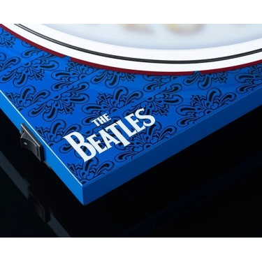 Pro-Ject ESSENTIAL III OM10 Special Edition: Sgt. Pepper