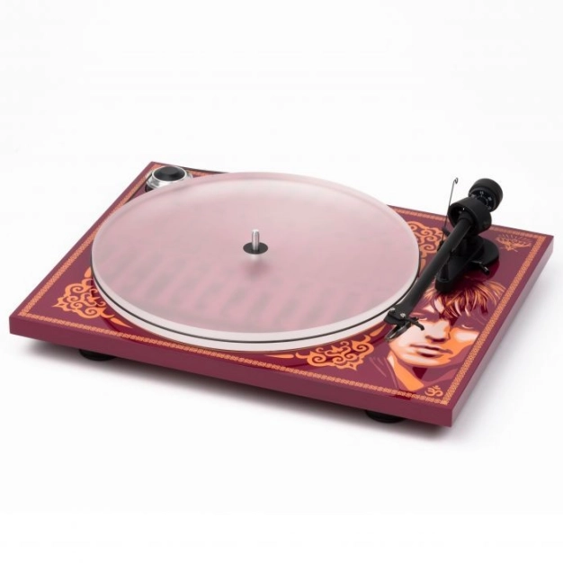 Pro-Ject ESSENTIAL III (DC) (OM 10) Special Edition: George Harrison Pro-Ject ESSENTIAL III (DC) (OM 10) Special Edition: George Harrison