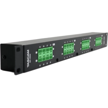 Комутаційний блок Tascam BO-32DE