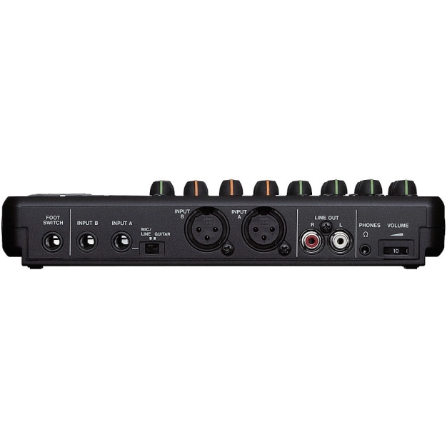 Цифрова 8-канальна портастудія Tascam DP-008EX