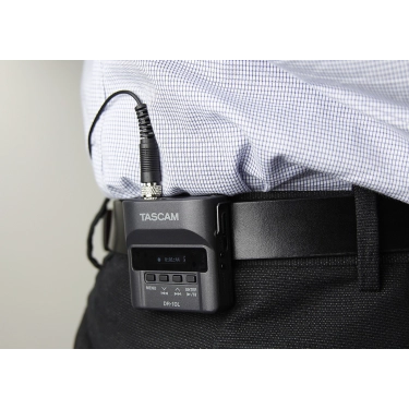Цифровий аудіо-рекордер із мікрофоном Tascam DR-10L