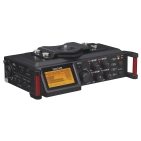 Портативний PCM 4-х канальний рекордер DR-70D Tascam Портативний PCM 4-х канальний рекордер DR-70D Tascam