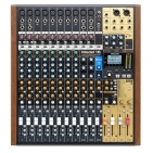 16-канальний багатодоріжковий рекордер Tascam Model-16 16-канальний багатодоріжковий рекордер Tascam Model-16