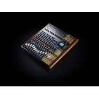 16-канальний багатодоріжковий рекордер Tascam Model-16