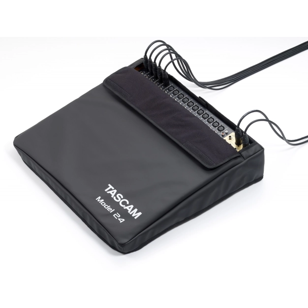 24-канальний багатодоріжковий рекордер Tascam Model-24