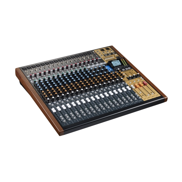 24-канальний багатодоріжковий рекордер Tascam Model-24