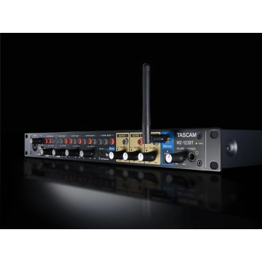 Компактний багатозонний аудіо мікшер із Bluetooth MZ-123BT Тascam