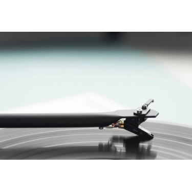 Вініловий програвач Pro-Ject Essential III Phono OM10 Piano