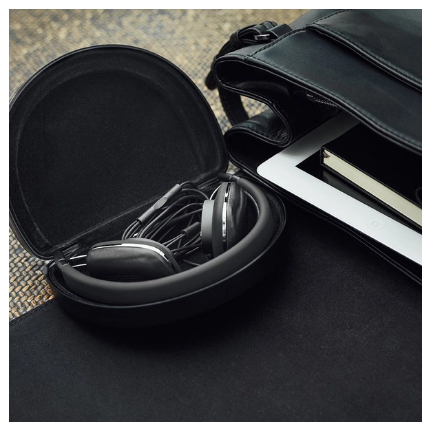 Bowers & Wilkins P3 Series 2 Bowers & Wilkins P3 Series 2