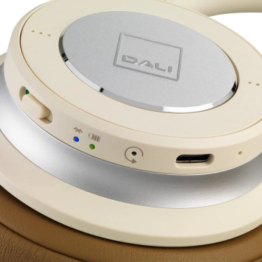 Бездротові Bluetooth навушники: DALI IO-4 Caramel White
