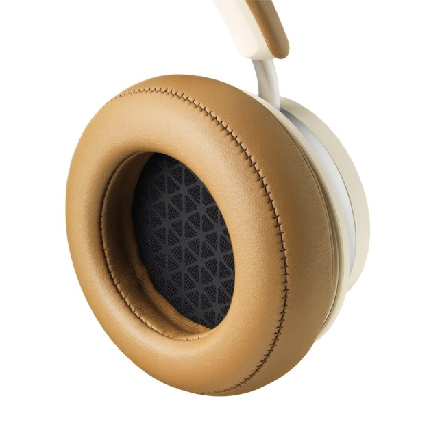 Бездротові Bluetooth навушники: DALI IO-4 Caramel White