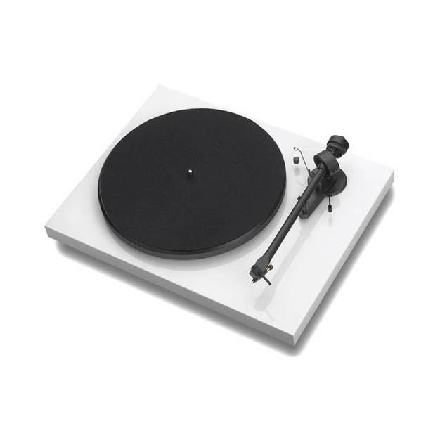 Вініловий програвач Pro-Ject Debut Carbon DC 2M-Red White