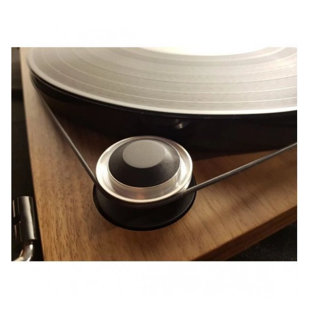 Вініловий програвач Pro-Ject Essential III Phono OM10 Walnut Вініловий програвач Pro-Ject Essential III Phono OM10 Walnut